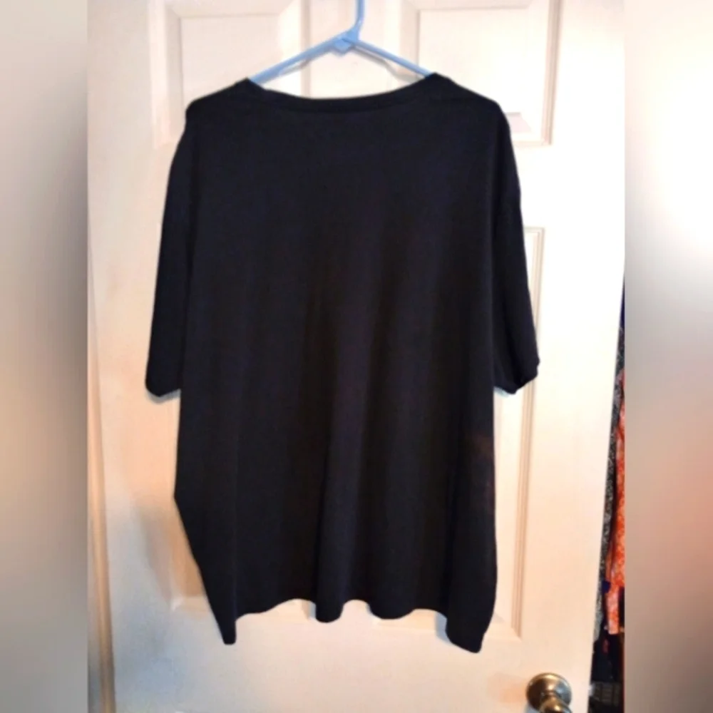 Black Graphic Tee with Cow Design Size 3XL - Picture 2 of 3